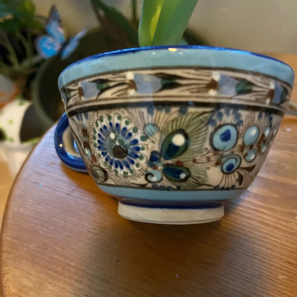 Vintage Ken Edwards Mexican
Pottery small cup. - Picture 3 of 5